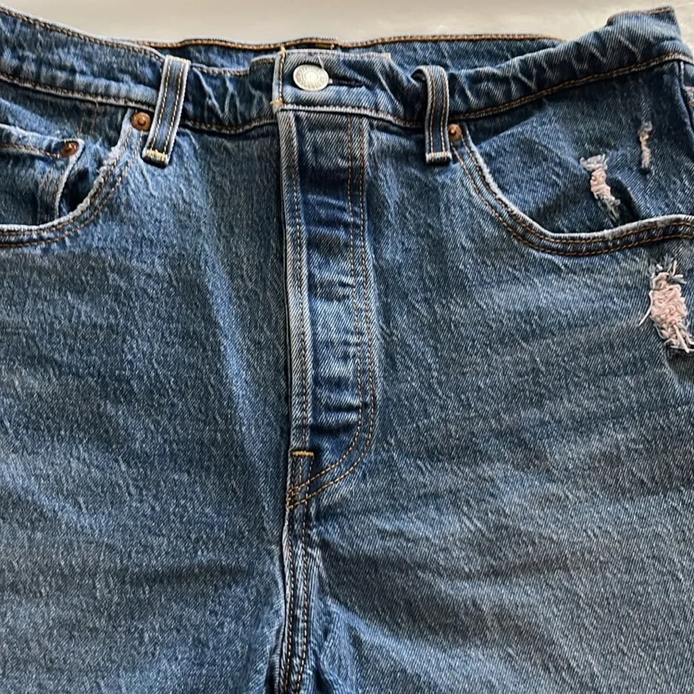 Levi’s Ribcage Shorts High Rise Size 31 - Picture 15 of 16